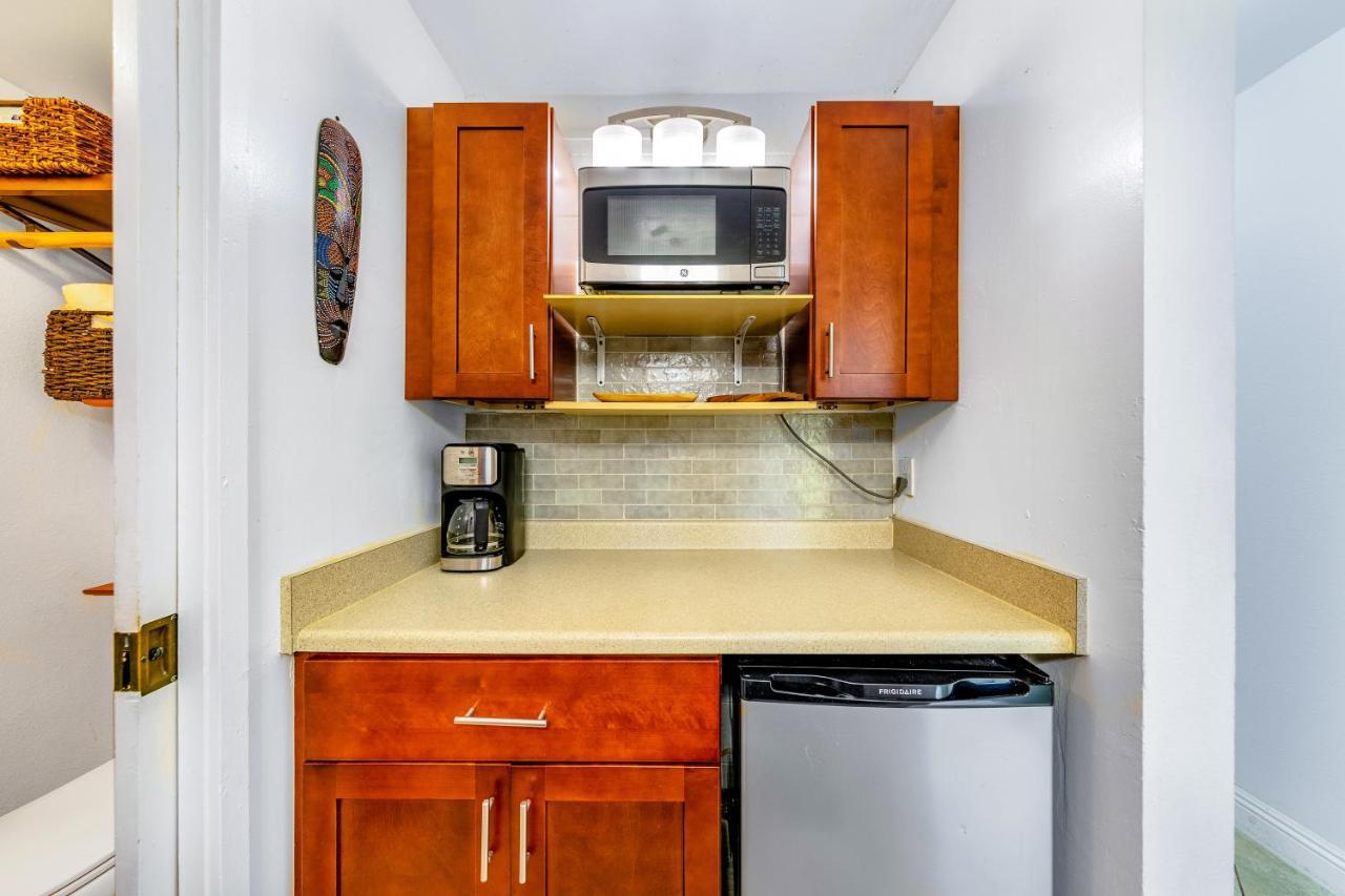 Downtown Hawaiian Paradise Condo With Hot Tub, Pool & Beach - Kona Islander Inn ไคลัวโคนา ภายนอก รูปภาพ