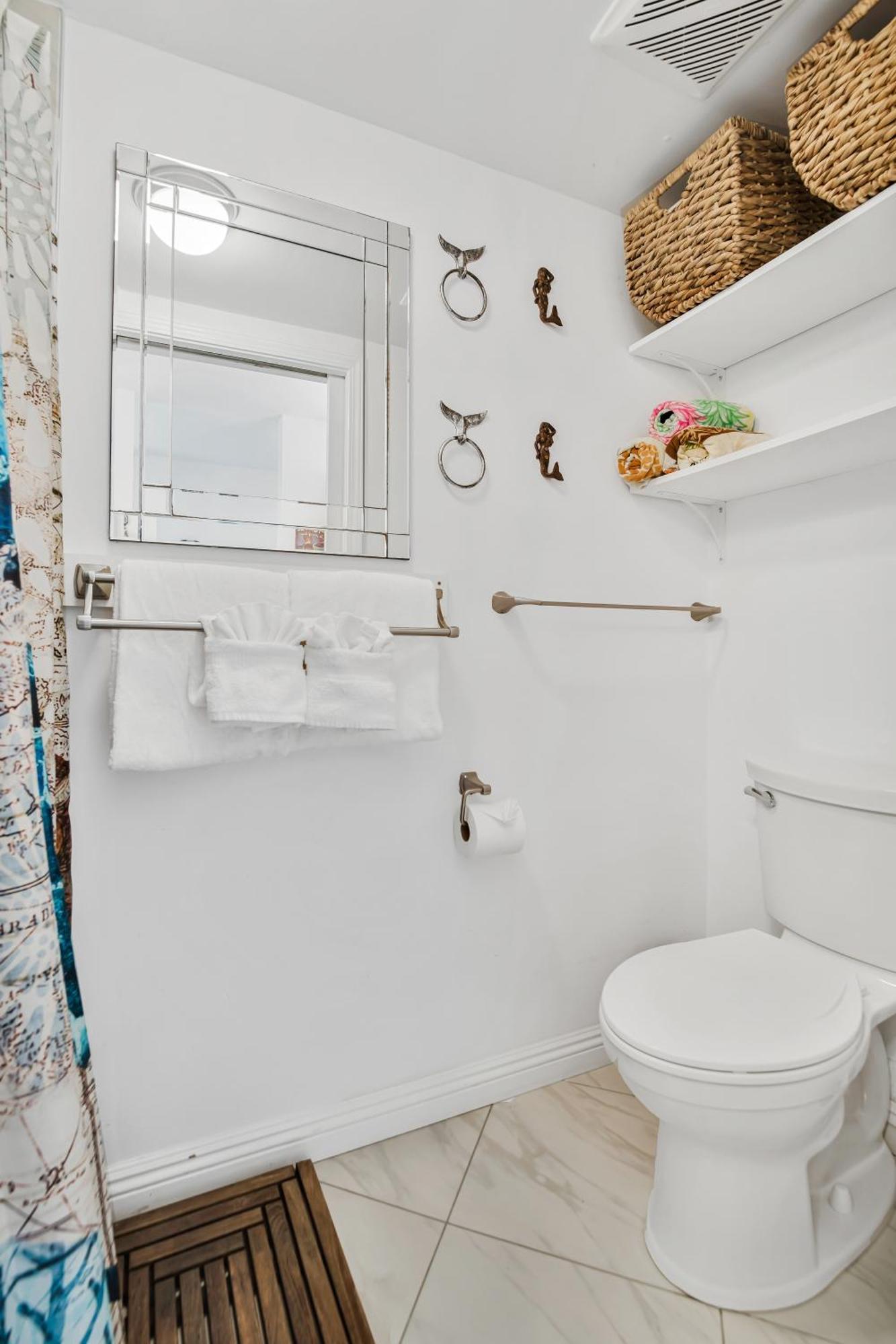 Downtown Hawaiian Paradise Condo With Hot Tub, Pool & Beach - Kona Islander Inn ไคลัวโคนา ภายนอก รูปภาพ